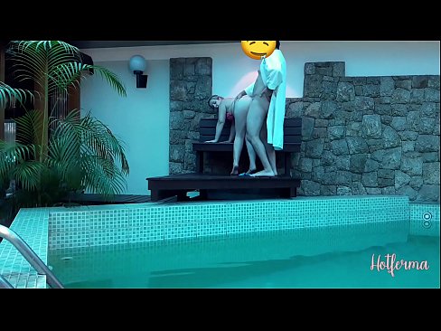 ❤️ Tus thawj coj caw tus tub txib mus rau hauv lub pas dej, tab sis tsis tuaj yeem tiv taus kub ❤️ Fucking video ntawm porn hmn.myastro.top ﹏